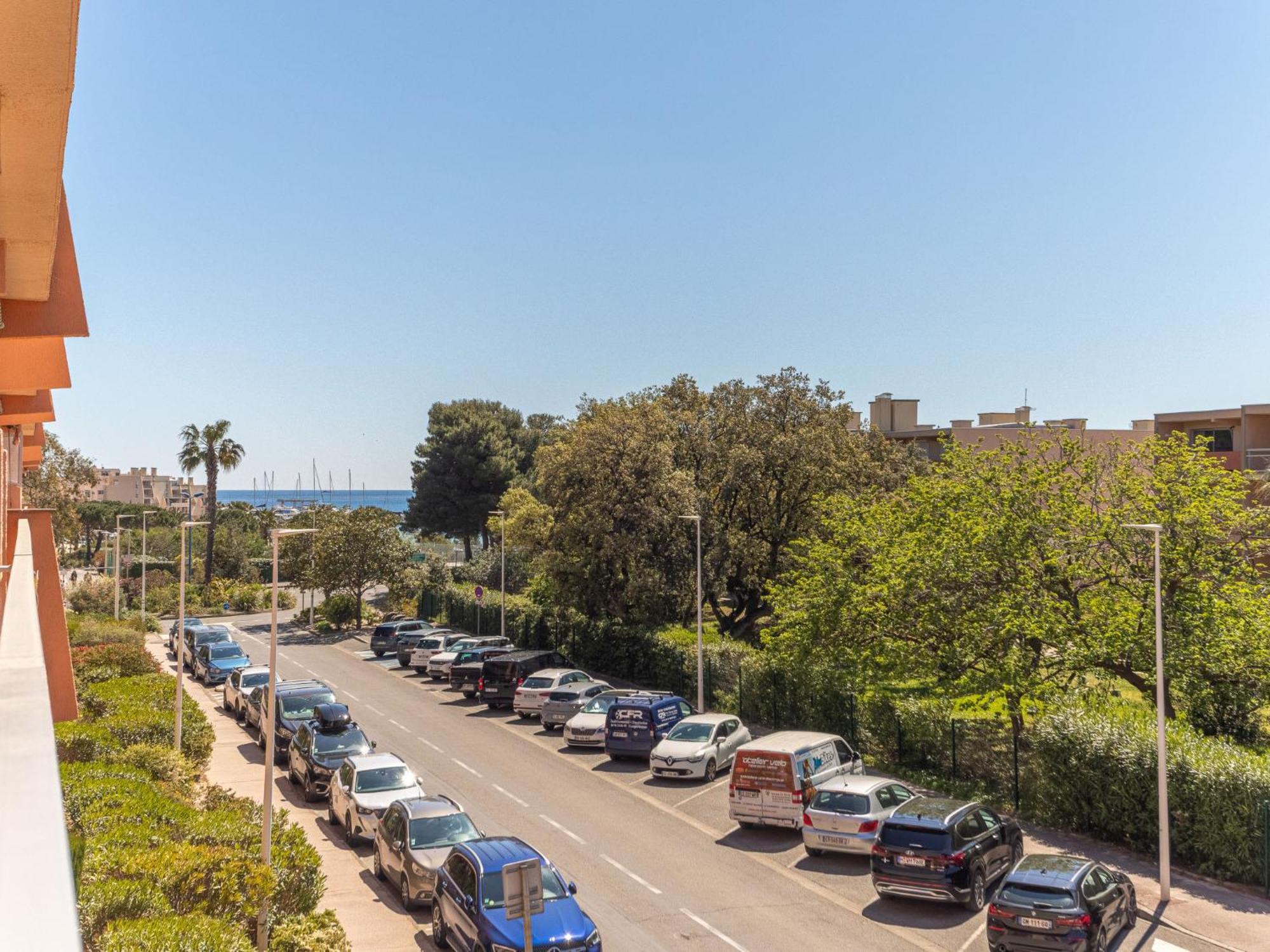 בורם-לה-מימוזה Apartment L'Amiraute By Interhome מראה חיצוני תמונה